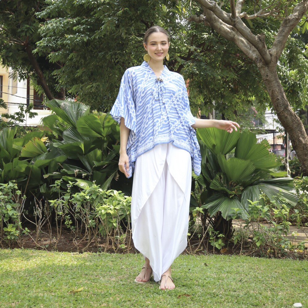Comfortable Batik Top for Women - Hand Stamped - Image 5
