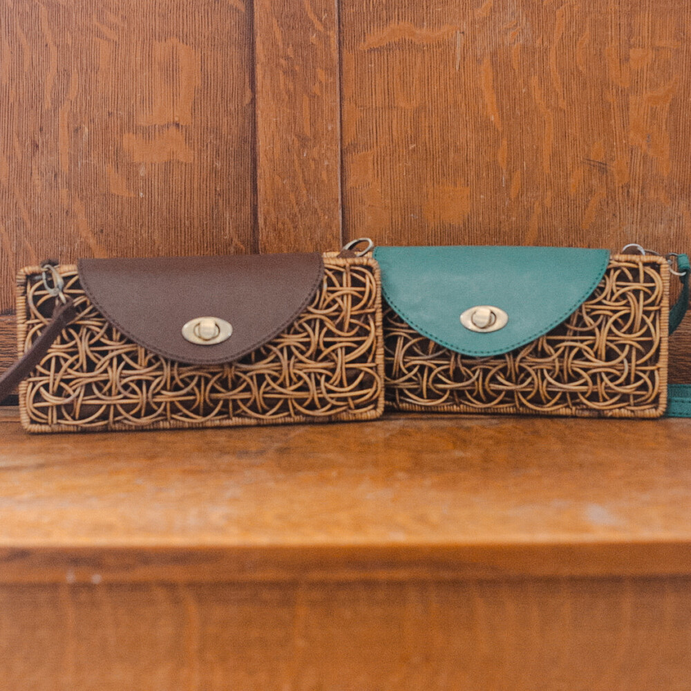 Clutch Purse for Women with Shoulder Strap - Image 5