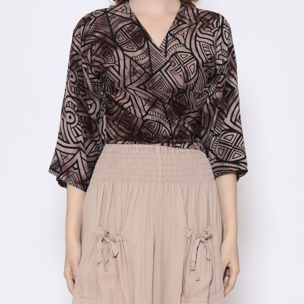 Boho Top With 3/4 Sleeves - Image 8