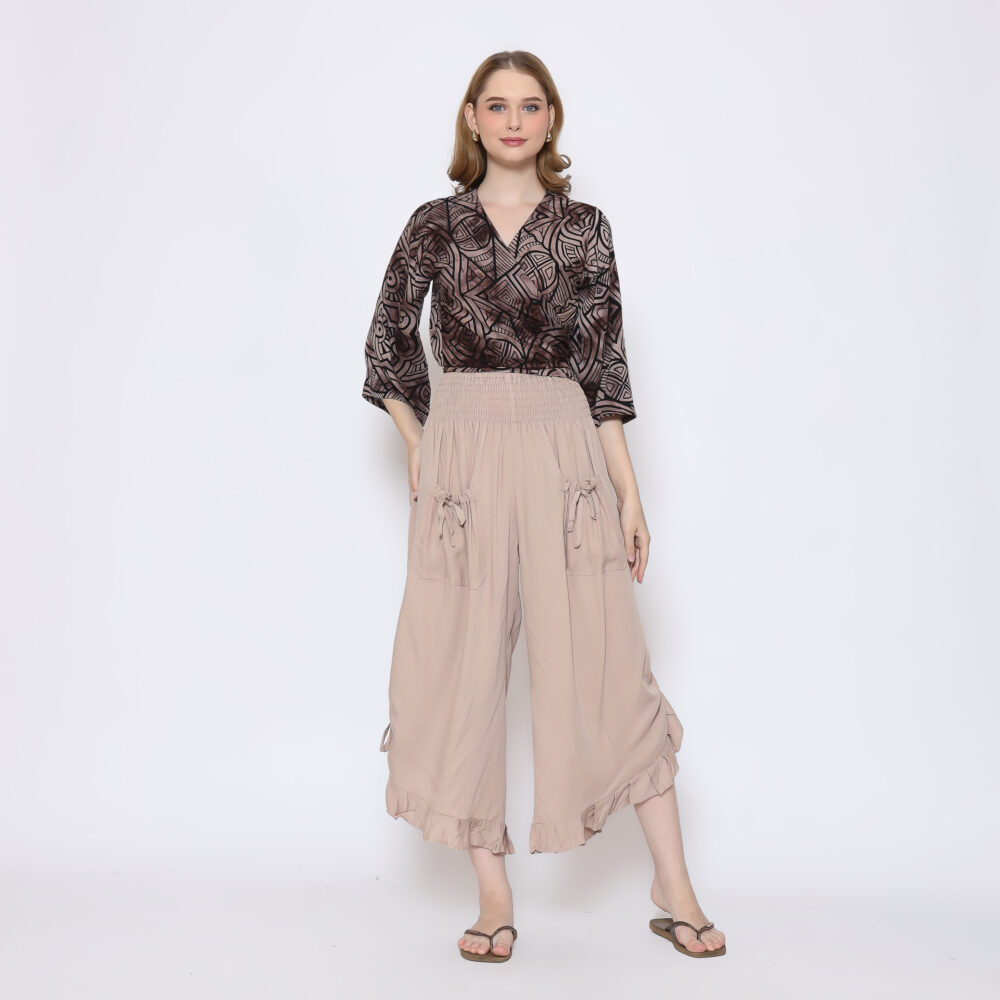 Boho Pants With Ruffle Hem - Image 8